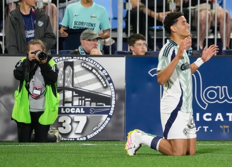 12_8_25 Mimi Murad BTS (1)